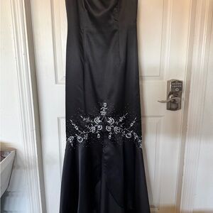 Night Way Collections Black Gown with White Floral Embroidery